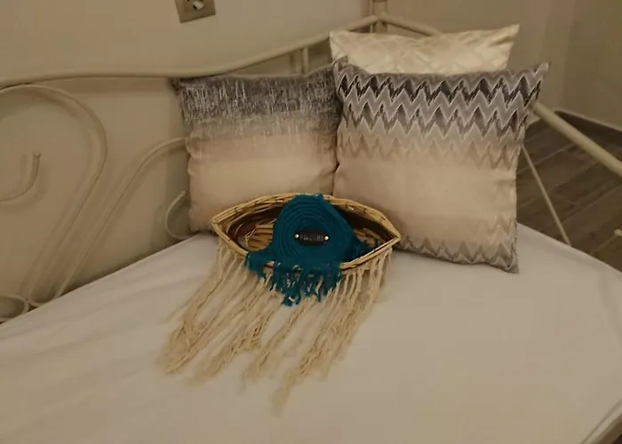 Stone House With Seaview Apartamento *