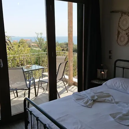 Apartment Stone House With Seaview